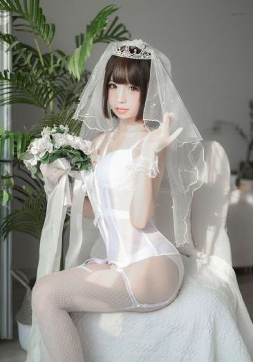 女大学生的沙龙室3