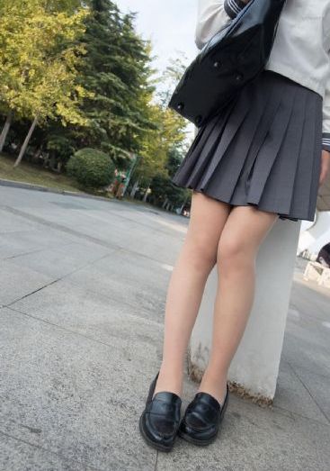 女机械人电影