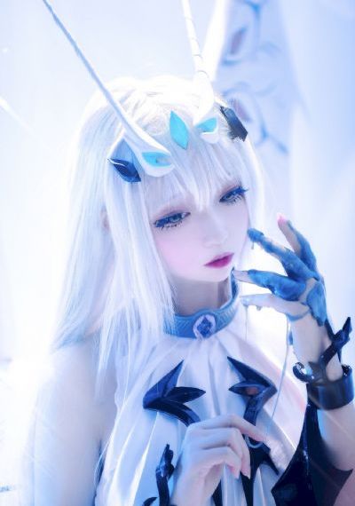 年轻大胸女教师3