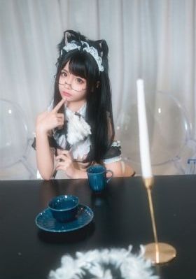 智能性能机器人电影观看